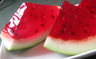 How to make watermelon jello shots for an outdoor summer event